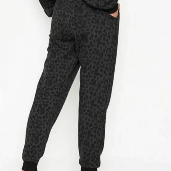 New! Victoria's Secret Cotton High-Rise Fleece Lace-Up Jogger Pants leopard,  XL - Picture 3 of 14